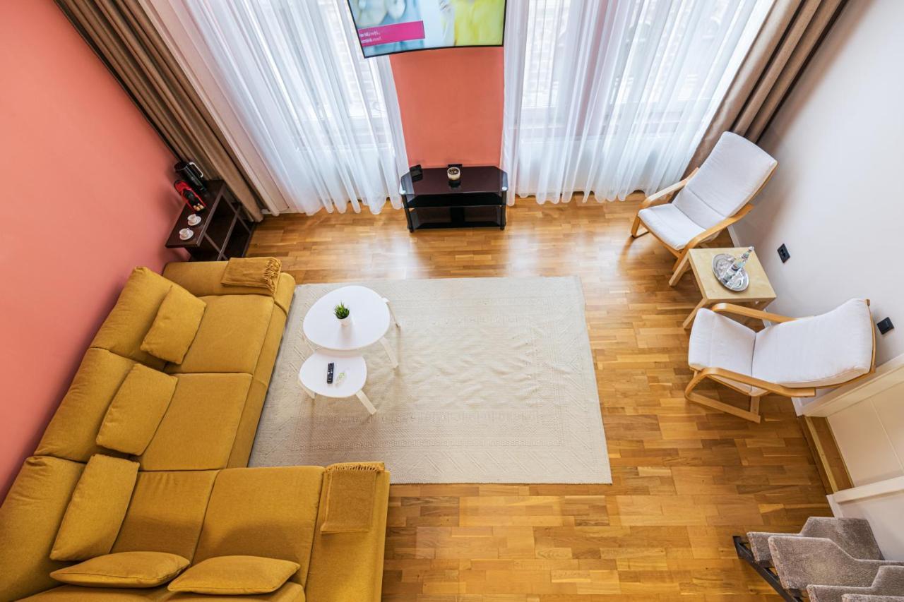 Palazzo Brasov Apartment Luaran gambar